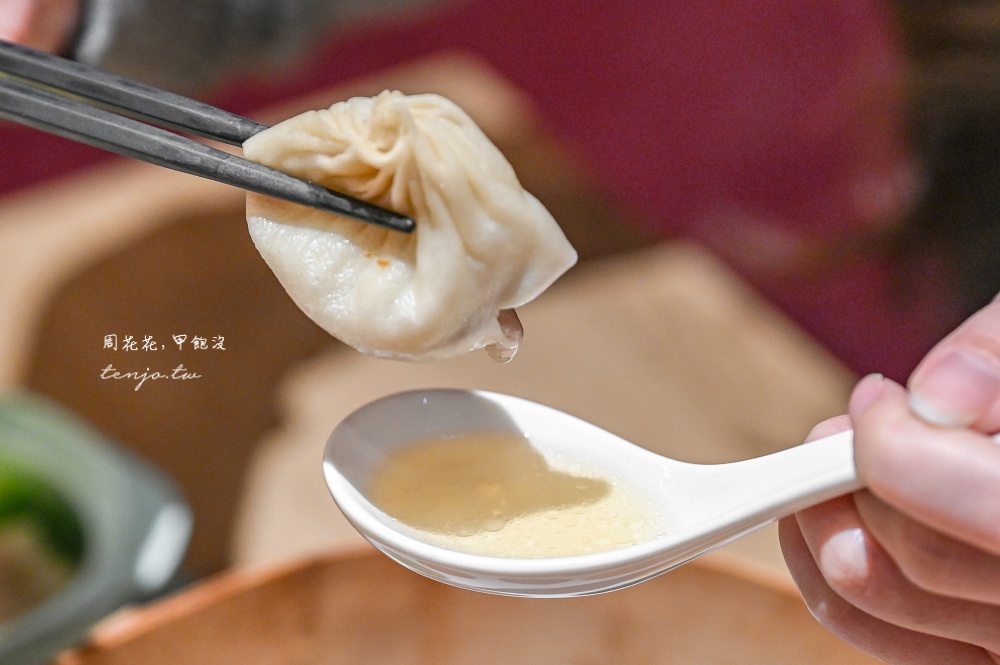 【新店裕隆城美食餐廳】樂天皇朝新店店 經典必吃八色小籠包！十週年全新菜單美味推薦
