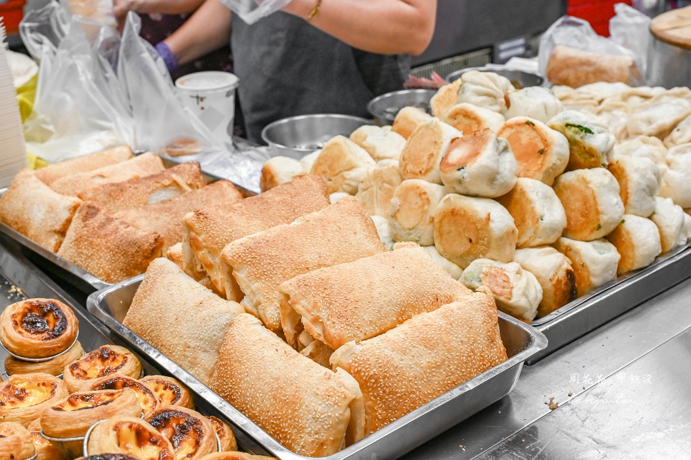 【中山區錦州街美食宵夜】曾家豆漿 超人氣排隊葡式蛋塔！菜單推薦必點燒餅油條蛋餅混漿