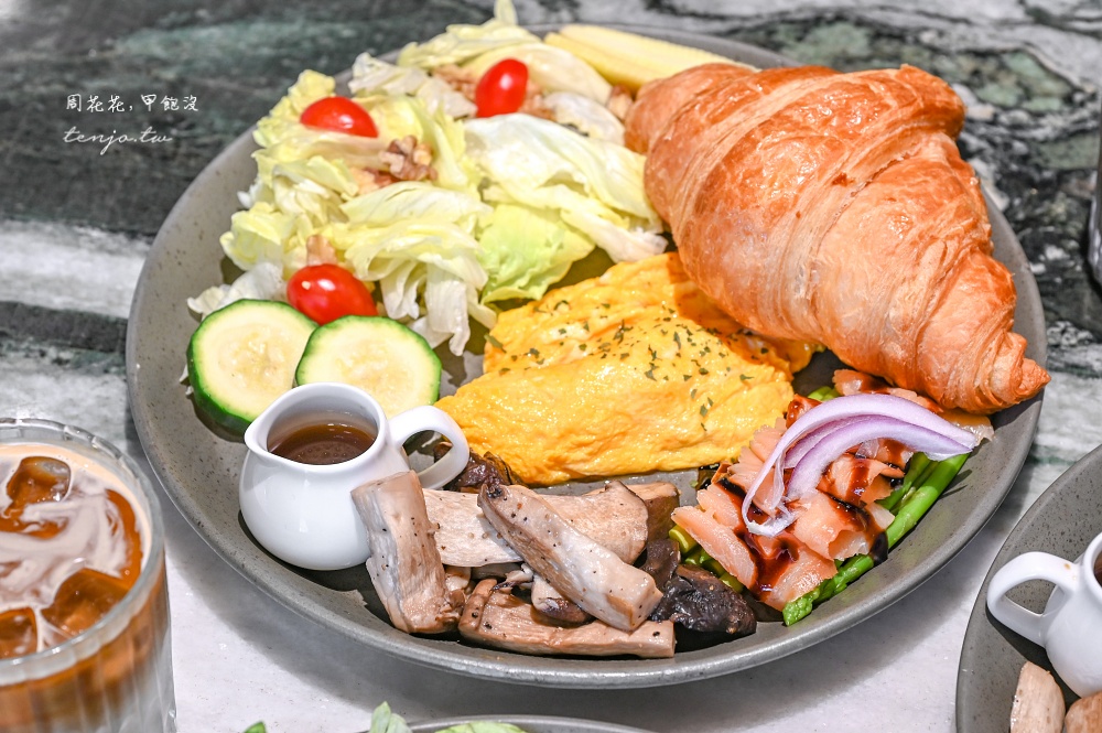 【南京三民美食】CHIT CHAT Cafe 南京店 台北松山區高評價早午餐咖啡廳！可訂位預約