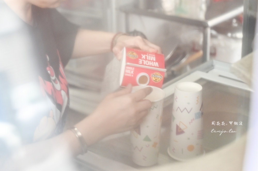 【宜蘭頭城美食】阿丹芋頭牛奶冰沙 隱藏版頭城老街飲料店！香醇濃郁綠豆沙紅豆沙也好喝