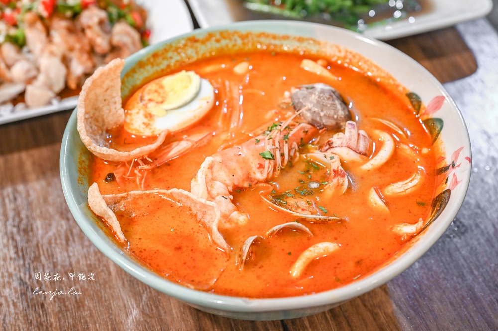 【三重美食】吃麵กินก๋วยเตี๋ยว 泰國老闆賣平價好吃泰式料理！菜單推薦月亮蝦餅椒麻雞船麵