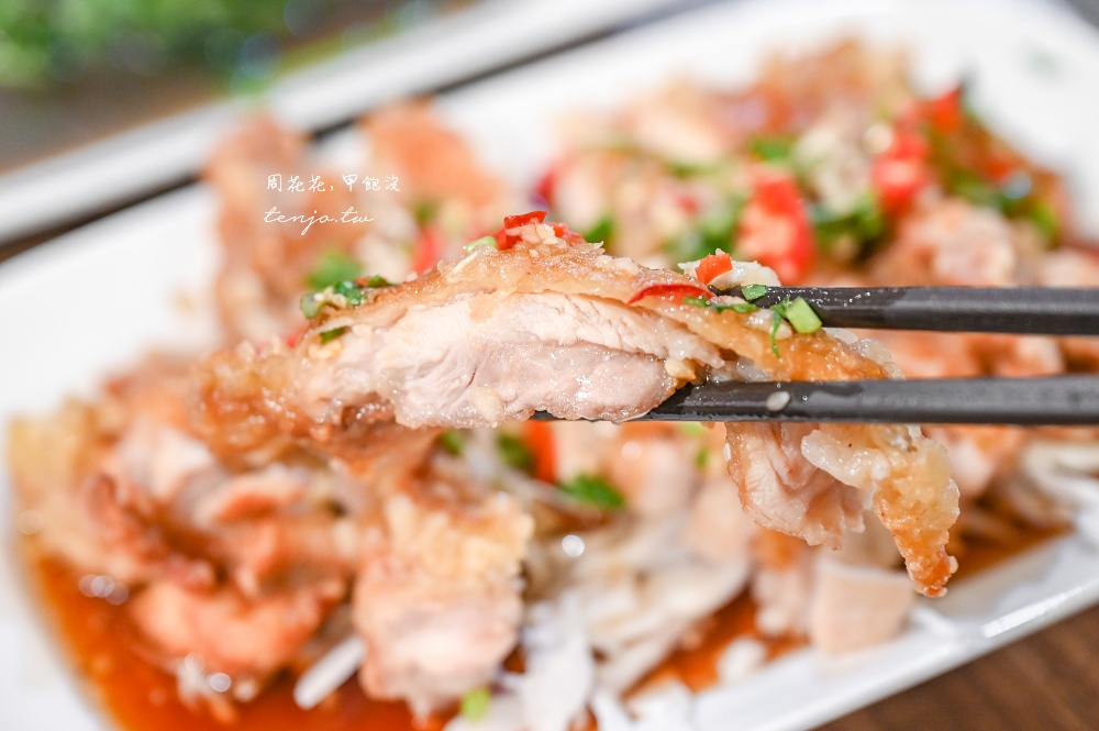 【三重美食】吃麵กินก๋วยเตี๋ยว 泰國老闆賣平價好吃泰式料理！菜單推薦月亮蝦餅椒麻雞船麵