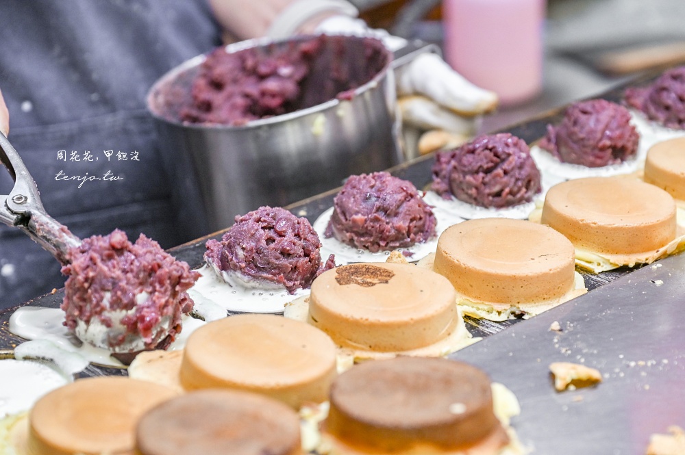 【大同區涼州街小吃】萬丹紅豆餅 真材實料一顆只要20元！我心中台北大稻埕必吃美食推薦 @周花花，甲飽沒