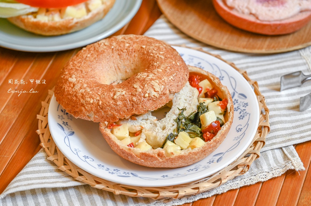 【原味時代貝果】十多種甜鹹口味好吃貝果推薦!飲控早餐輕鬆上桌 【原味時代貝果】十多種甜鹹口味好吃貝果推薦!飲控早餐輕鬆上桌