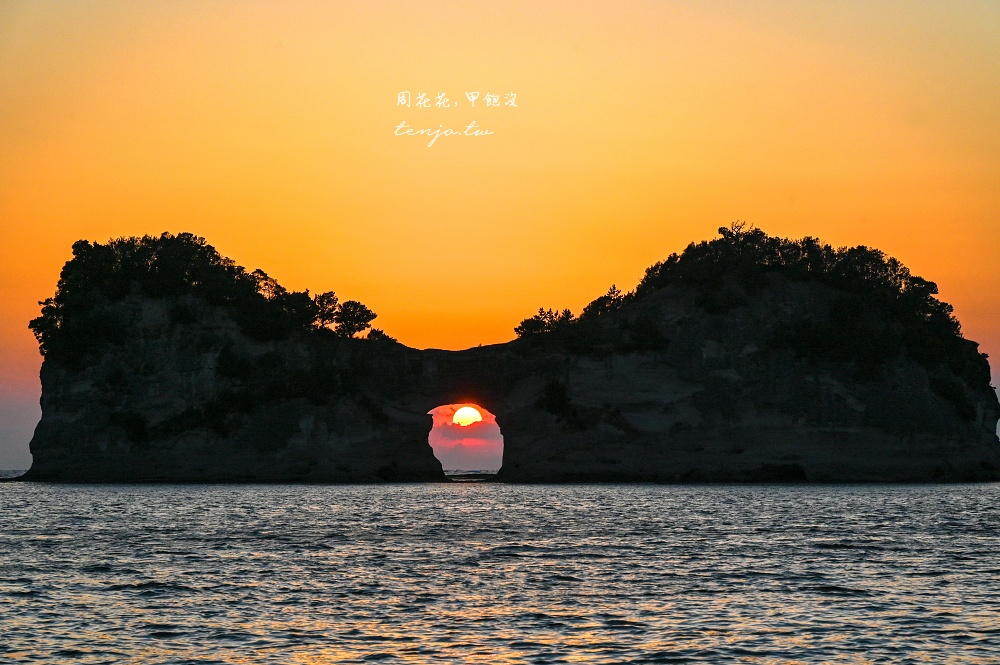 【和歌山白濱景點】圓月島(円月島) 日本夕陽百選+南紀白浜三景！日落在海蝕洞中央超夢幻