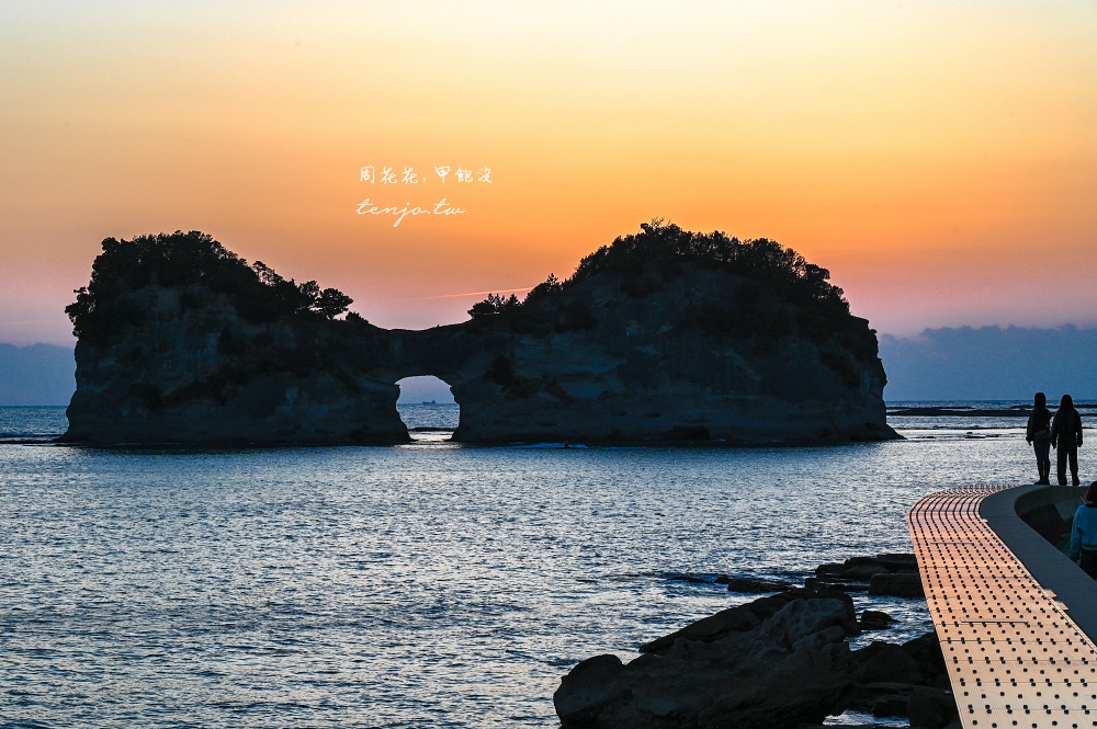 【和歌山白濱景點】圓月島(円月島) 日本夕陽百選+南紀白浜三景!日落在海蝕洞中央超夢幻 【和歌山白濱景點】圓月島(円月島) 日本夕陽百選+南紀白浜三景!日落在海蝕洞中央超夢幻