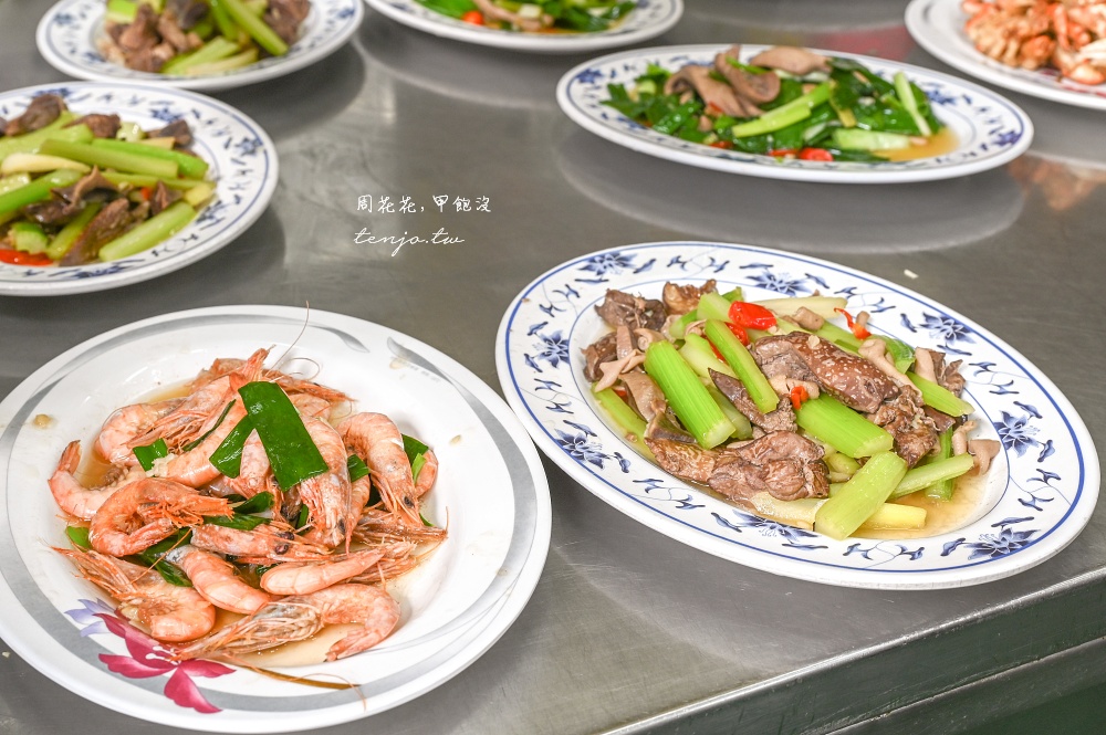 【金山美食餐廳】金包里鴨肉 金山老街人氣最高就這家！平價大份量客人自己端菜到座位上