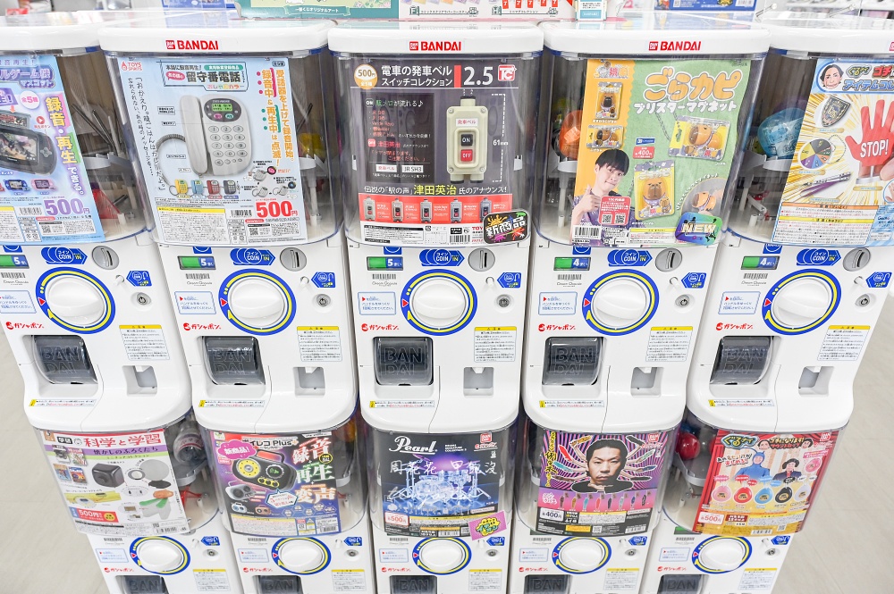 【石垣島景點】石垣島扭蛋店機台超多款式超新！旁邊就是AEON永旺超市還有免費停車場