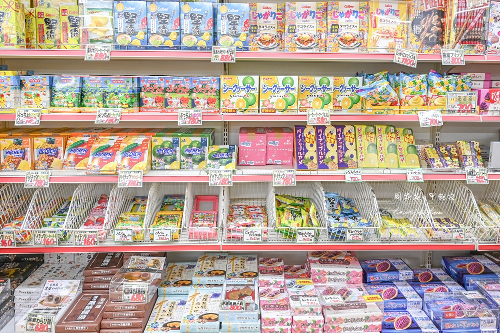 【德村菓子店】在地居民推薦零食餅乾店！Royce’石垣島限定海鹽巧克力洋芋片黑糖巧克力