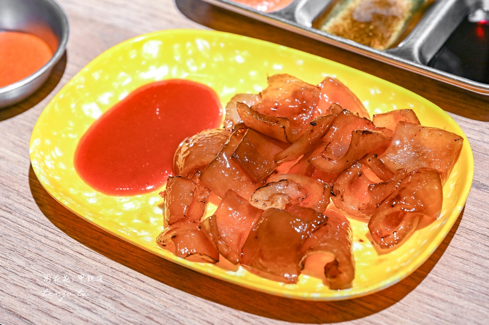 【台北東區美食】小班韓式烤腸敦化店 台灣第一家烤牛腸專賣店！菜單推薦醬蟹燒啤龍捲風