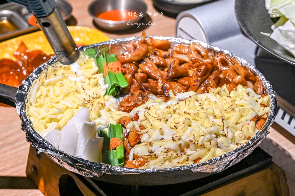 【台北東區美食】小班韓式烤腸敦化店 台灣第一家烤牛腸專賣店!菜單推薦醬蟹燒啤龍捲風 【台北東區美食】小班韓式烤腸敦化店 台灣第一家烤牛腸專賣店!菜單推薦醬蟹燒啤龍捲風