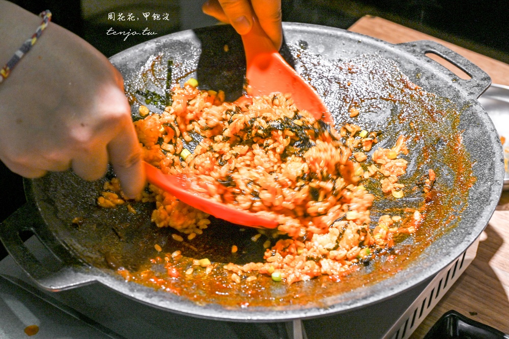 【台北東區美食】小班韓式烤腸敦化店 台灣第一家烤牛腸專賣店！菜單推薦醬蟹燒啤龍捲風