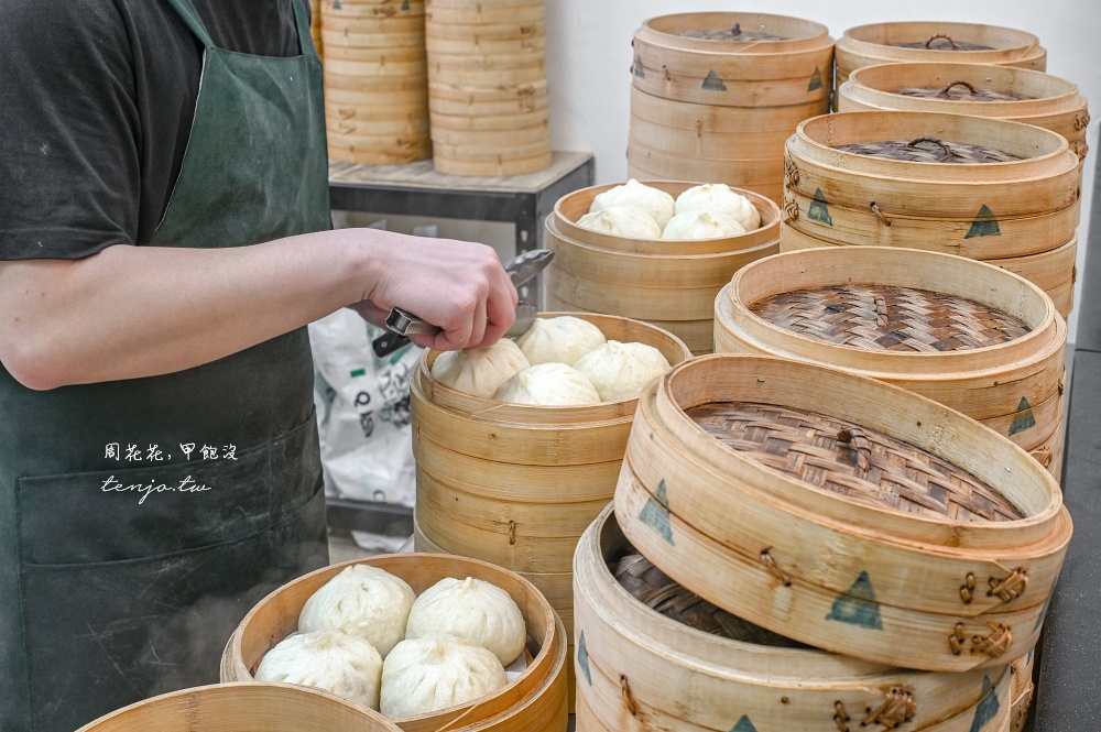 【台北萬華美食推薦】老上海包子萬大店 老麵發酵每天手工製作！饅頭20元起買十送一優惠