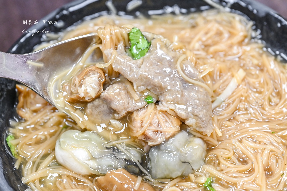 【中山國中美食】黃金麵線 500碗三連霸強店！台北四大麵線老饕推薦要加點黃金小籠湯包