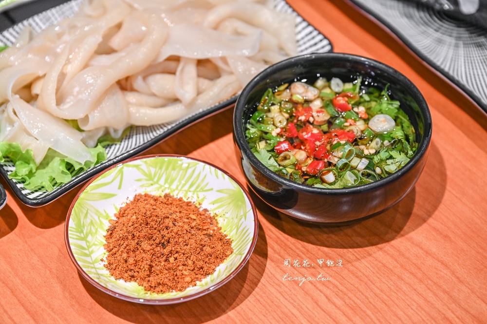 【新店美食推薦】姐夫重慶串串鍋總店 老闆是四川重慶人！一串12元麻辣鍋口味道地超好吃