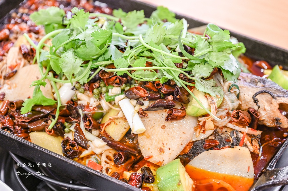 【板橋府中美食推薦】蔡集鎮川菜館 重慶老闆兼主廚親自坐鎮！平價好吃KTV包廂可唱歌