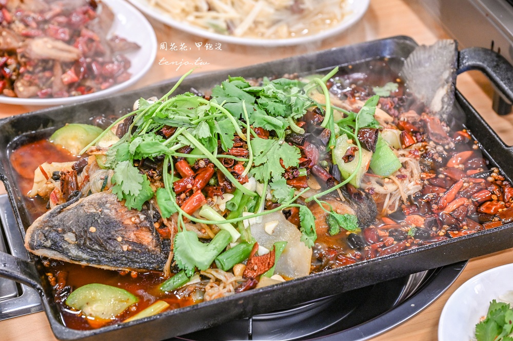 【板橋府中美食推薦】蔡集鎮川菜館 重慶老闆兼主廚親自坐鎮！平價好吃KTV包廂可唱歌