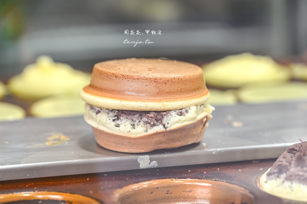 【松江南京美食】四平車輪餅 菜單口味超過30種！融合日式蛋糕皮作法蓬鬆綿密好吃推薦 @周花花，甲飽沒