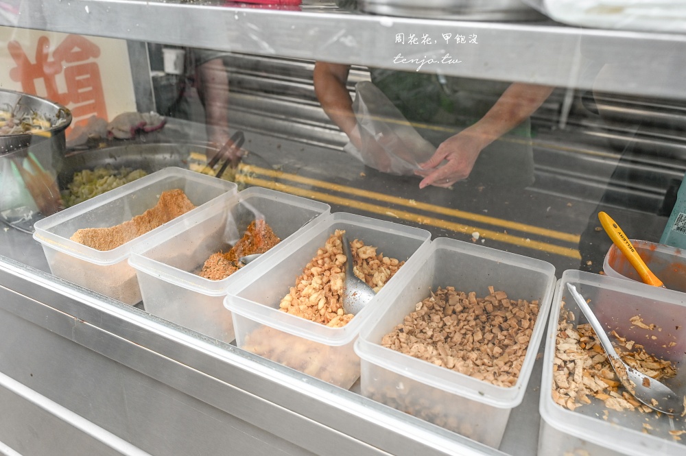 【新竹城隍廟美食】阿瑛潤餅 七種配料大潤餅只要45元！人氣排隊小吃平價好吃CP值高