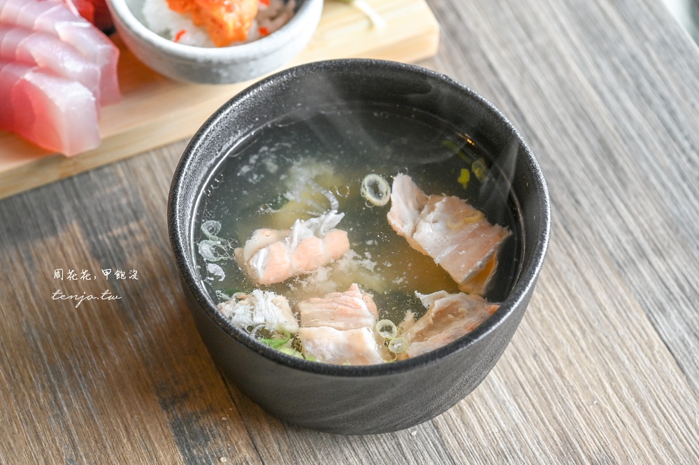 【公館萬隆美食】狐月狐火食堂 隱身師大分部日本料理!海鮮丼飯握壽司生魚片好吃推薦 【公館萬隆美食】狐月狐火食堂 隱身師大分部日本料理!海鮮丼飯握壽司生魚片好吃推薦