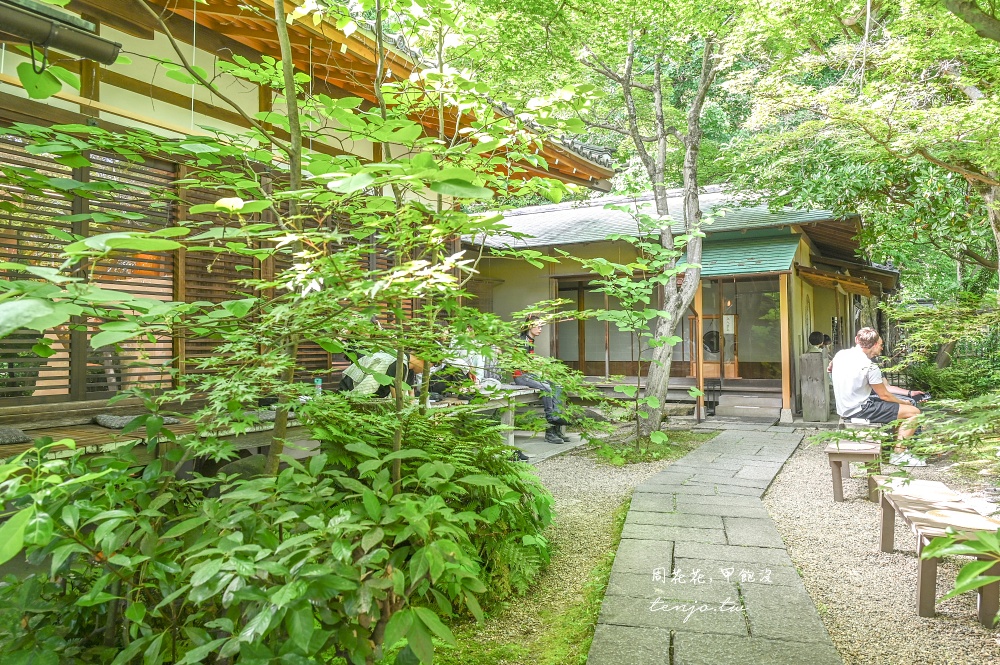 【京都咖啡推薦】Coffee Base NASHINOKI 隱身梨木神社寶藏咖啡店！京都三大名水冷萃 @周花花，甲飽沒