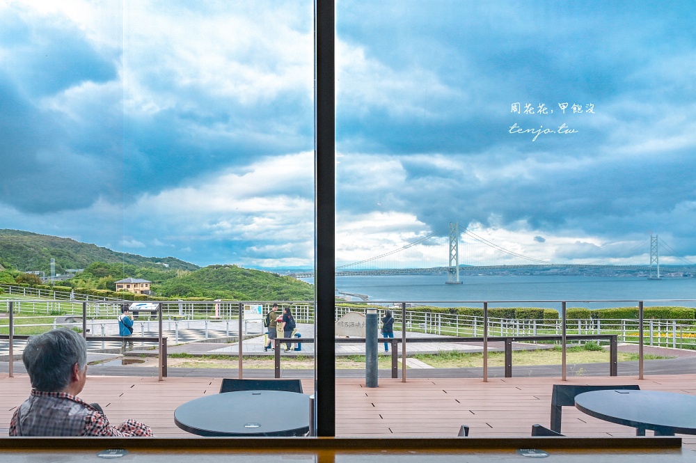 【淡路島景點美食】星巴克淡路服務區下行線店 高速公路休息區咖啡廳賞明石大橋絕美海景