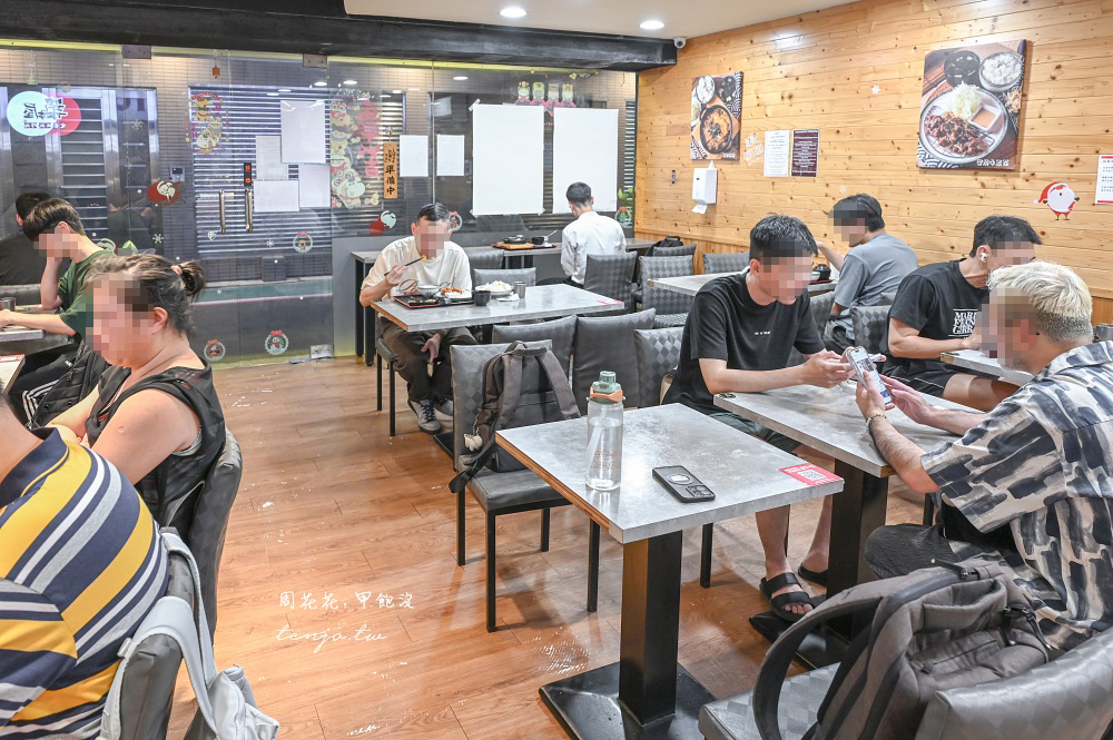 【晴光市場美食推薦】築本屋農安店 豬排定食只要199元！內用免費續白飯高麗菜絲吃到飽