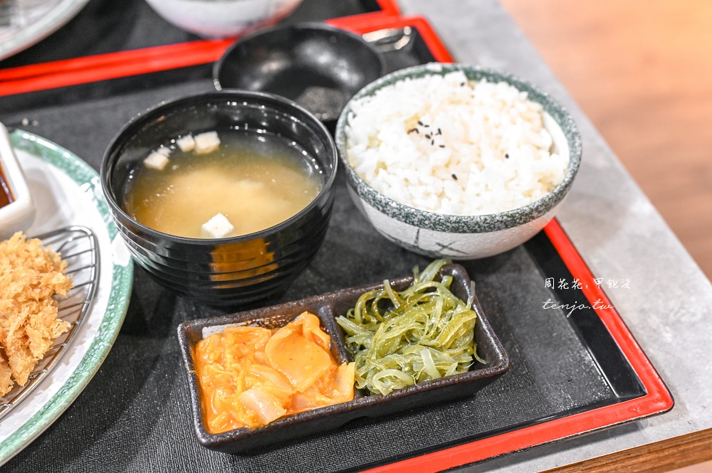 【晴光市場美食推薦】築本屋農安店 豬排定食只要199元！內用免費續白飯高麗菜絲吃到飽