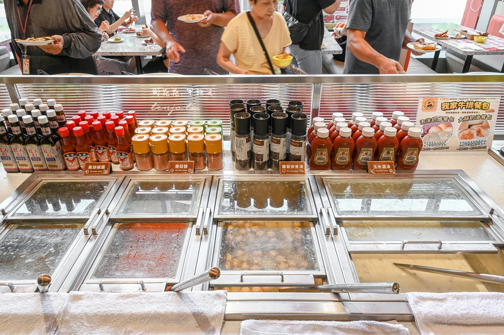 【我家牛排板橋遠科旗艦店】北部最大自助餐推薦!Buffet上百道料理吃到飽只要390元起 【我家牛排板橋遠科旗艦店】北部最大自助餐推薦!Buffet上百道料理吃到飽只要390元起