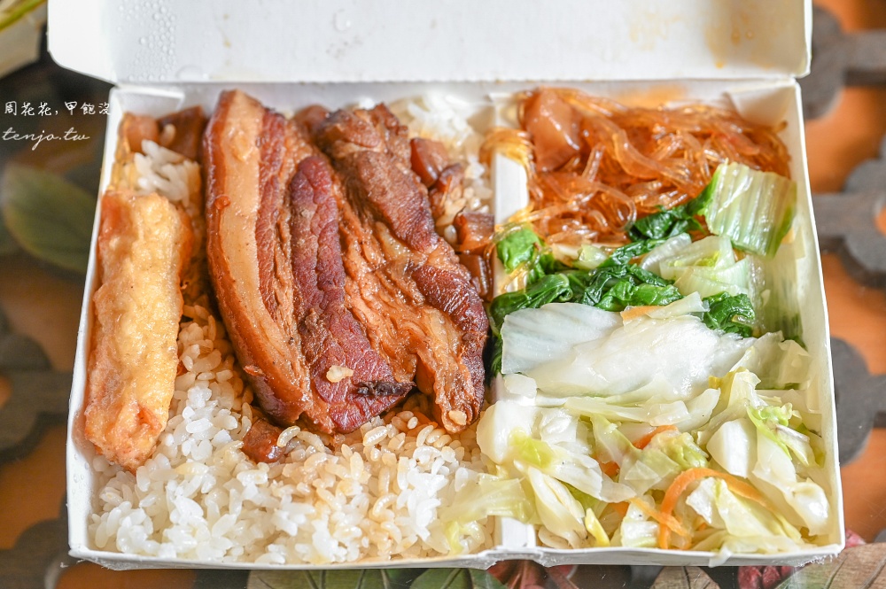 【濱江市場美食】金仙魚丸店總店 網友說吃龍江路這間60年老店才對！菜單推薦排骨便當