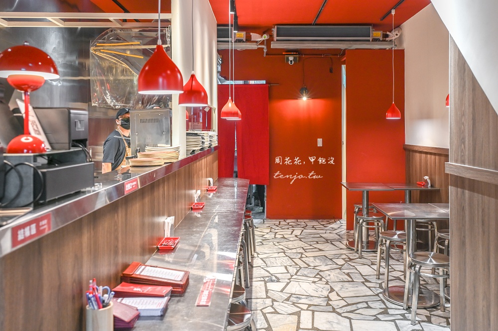 【士林美食餐廳】東京家庭義大利麵 濃醬系義大利麵推薦！搭配巧巴達麵包不浪費醬料精華