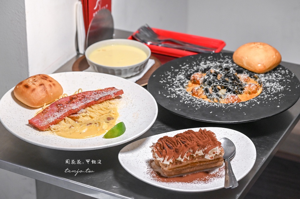 【士林美食餐廳】東京家庭義大利麵 濃醬系義大利麵推薦！搭配巧巴達麵包不浪費醬料精華 @周花花，甲飽沒