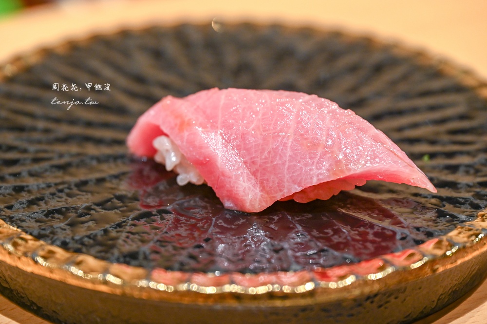 【萬華美食推薦】忻鮨壽司 台北無菜單日本料理推薦只要1480元！海膽鮑魚鮪魚大腹全吃到