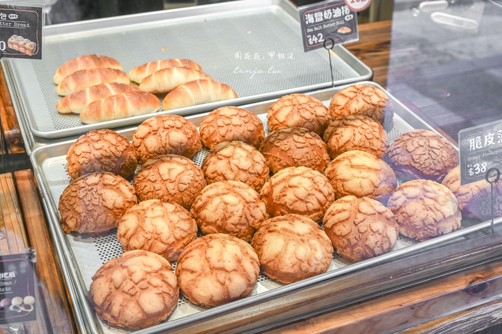 【新竹麵包店】Seed Bakery 麵包籽 城隍店 神好吃海鹽奶油捲推薦！免費氣泡水喝到飽