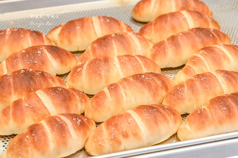 即時熱門文章：【新竹麵包店】Seed Bakery 麵包籽 城隍店 神好吃海鹽奶油捲推薦！免費氣泡水喝到飽