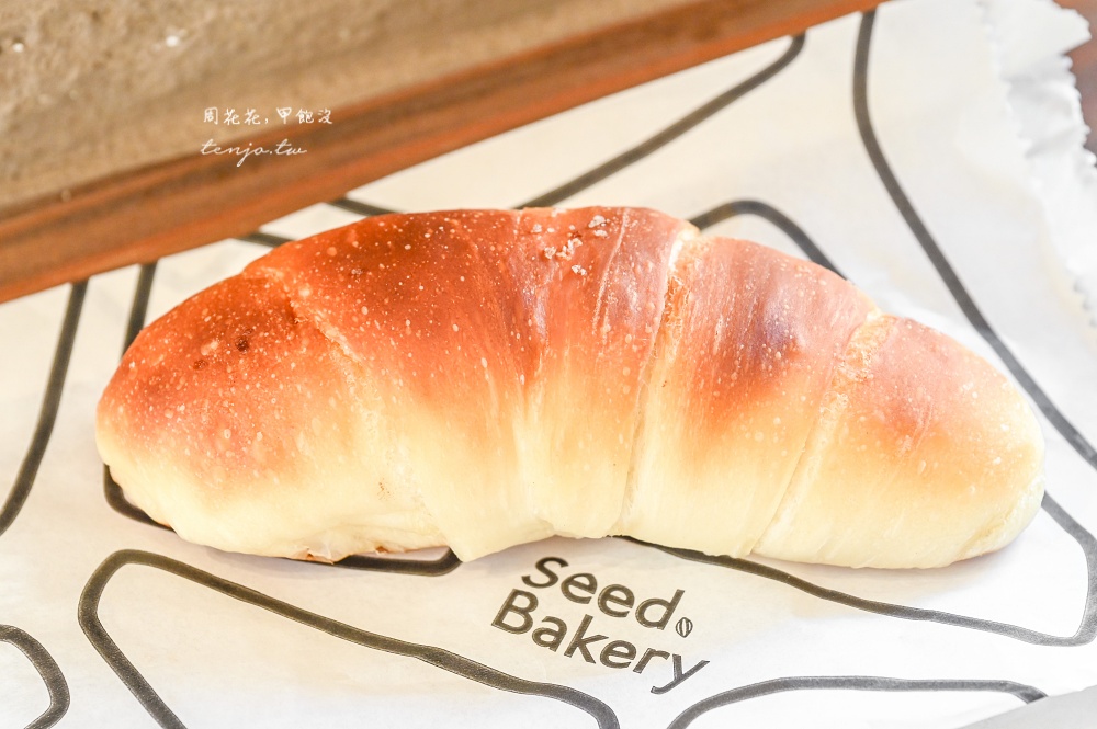 【新竹麵包店】Seed Bakery 麵包籽 城隍店 神好吃海鹽奶油捲推薦！免費氣泡水喝到飽