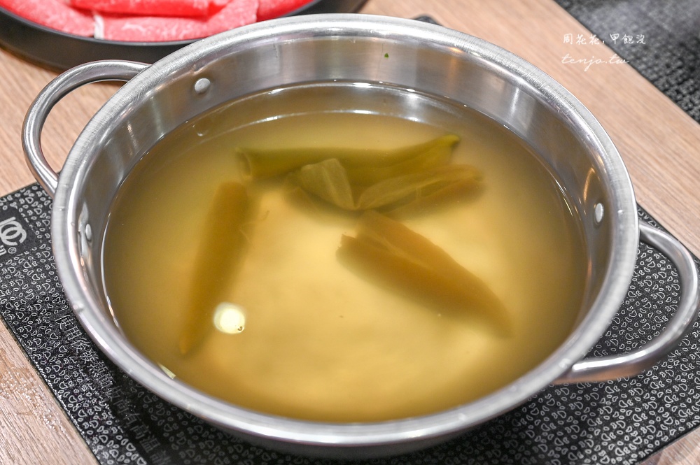 【大同區美食火鍋】荖子鍋Plus 重慶店 現做新鮮麵條&自助吧吃到飽!只要299元起CP值高 【大同區美食火鍋】荖子鍋Plus 重慶店 現做新鮮麵條&自助吧吃到飽!只要299元起CP值高