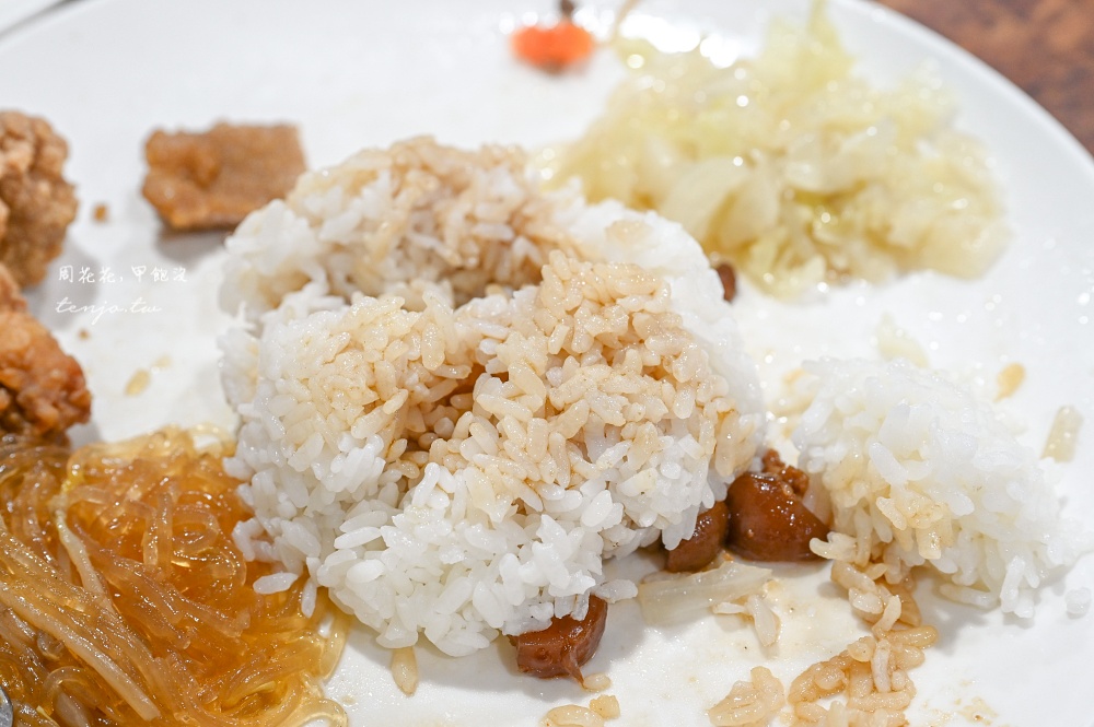 【士林夜市美食】食來運轉 滷肉飯吃到飽、奶茶飲料喝到飽!平價便當簡餐只要120元起 【士林夜市美食】食來運轉 滷肉飯吃到飽、奶茶飲料喝到飽!平價便當簡餐只要120元起
