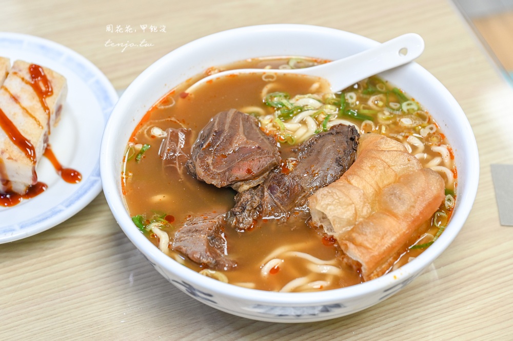 【士林天母美食】江家牛肉麵永和豆漿 老饕推薦菜單必點三合一！早餐下午茶宵夜都能吃