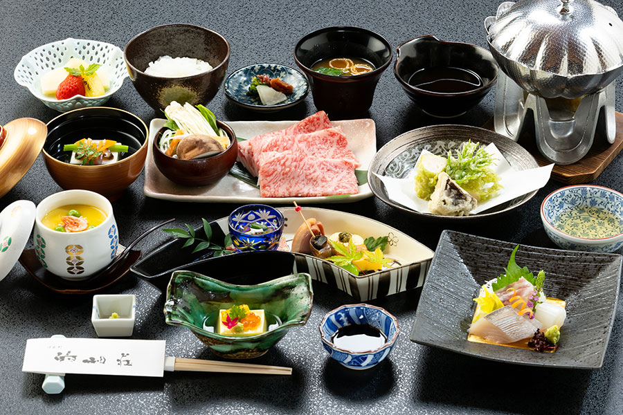 【大分縣日出町美食】的山莊 百年歷史家屋品味季節懷石料理!日本皇室曾造訪文化資產 【大分縣日出町美食】的山莊 百年歷史家屋品味季節懷石料理!日本皇室曾造訪文化資產
