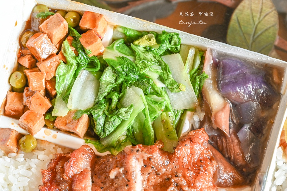 【板橋府中美食】金冠排骨 30年老字號板橋便當店推薦!菜單排骨飯雞腿飯都好吃又平價 【板橋府中美食】金冠排骨 30年老字號板橋便當店推薦!菜單排骨飯雞腿飯都好吃又平價