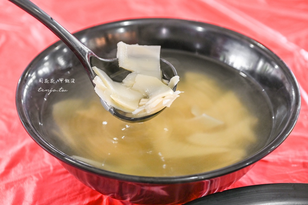 【南投竹山美食推薦】35甕缸雞竹山紫南宮店 陶甕龍眼木燻烤甕仔雞!菜單熱炒好吃平價 【南投竹山美食推薦】35甕缸雞竹山紫南宮店 陶甕龍眼木燻烤甕仔雞!菜單熱炒好吃平價