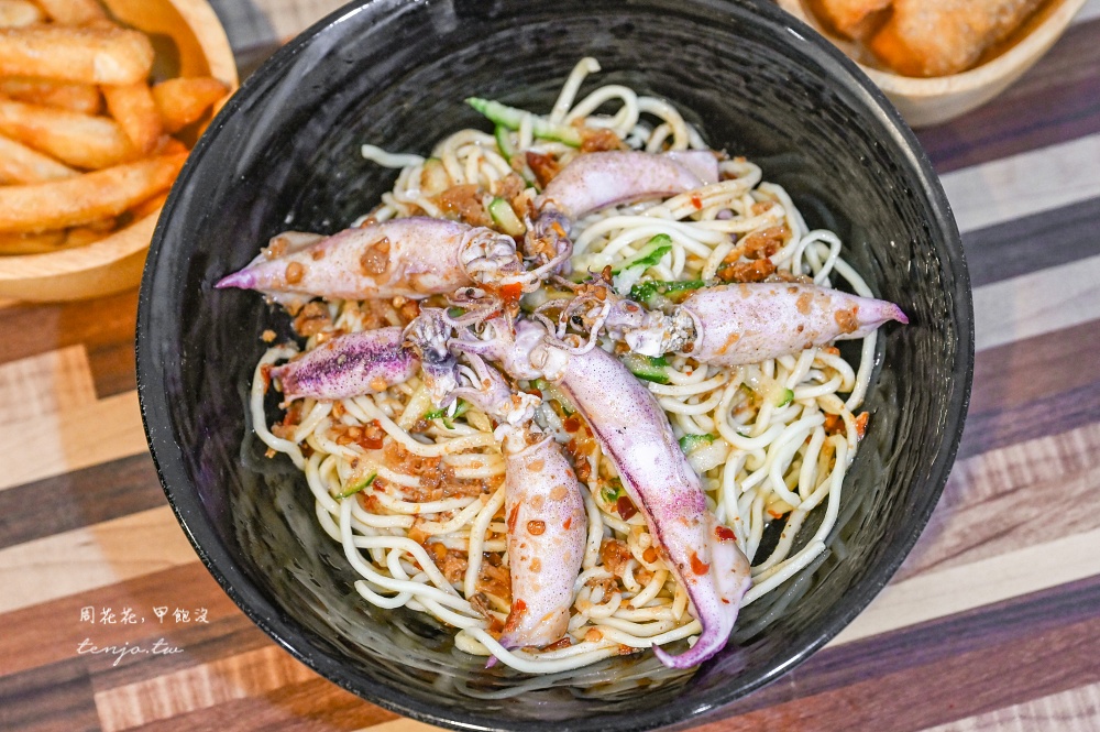 【中和美食小吃】賴桑透抽蚵仔麵線中和店 菜單新推出孤軍涼麵!搭配小卷雞排都對味 【中和美食小吃】賴桑透抽蚵仔麵線中和店 菜單新推出孤軍涼麵!搭配小卷雞排都對味