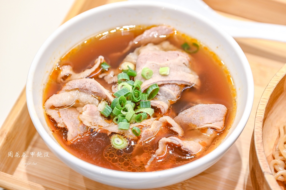 【新莊宏匯廣場美食】大師兄銷魂麵舖PLUS店 自助吧吃到飽!生日壽星優惠買一送一推薦 【新莊宏匯廣場美食】大師兄銷魂麵舖PLUS店 自助吧吃到飽!生日壽星優惠買一送一推薦