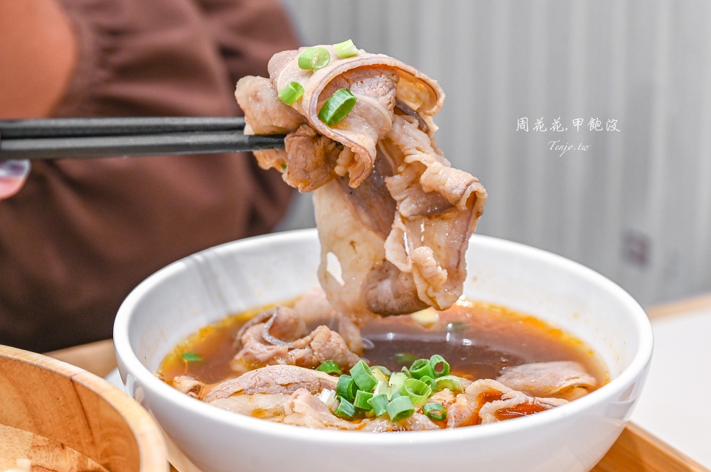 【新莊宏匯廣場美食】大師兄銷魂麵舖PLUS店 自助吧吃到飽!生日壽星優惠買一送一推薦 【新莊宏匯廣場美食】大師兄銷魂麵舖PLUS店 自助吧吃到飽!生日壽星優惠買一送一推薦