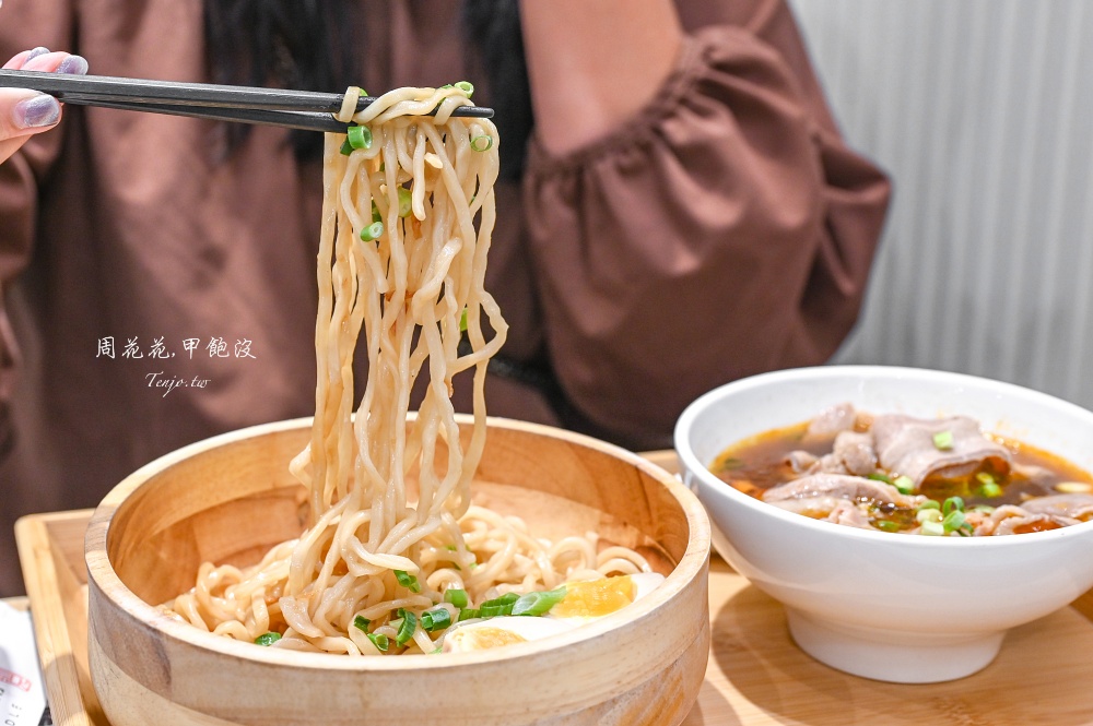 【新莊宏匯廣場美食】大師兄銷魂麵舖PLUS店 自助吧吃到飽!生日壽星優惠買一送一推薦 【新莊宏匯廣場美食】大師兄銷魂麵舖PLUS店 自助吧吃到飽!生日壽星優惠買一送一推薦