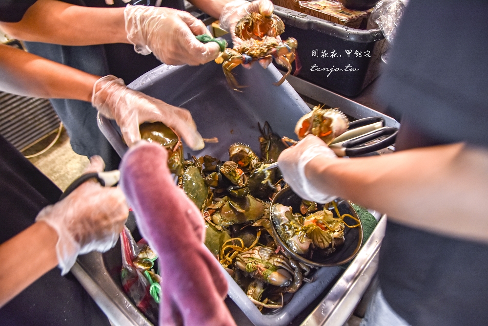 【金山美食】金山大碗螃蟹 食尚玩家推薦金山海鮮粥！份量超澎湃營業時間沒到就在排隊啦