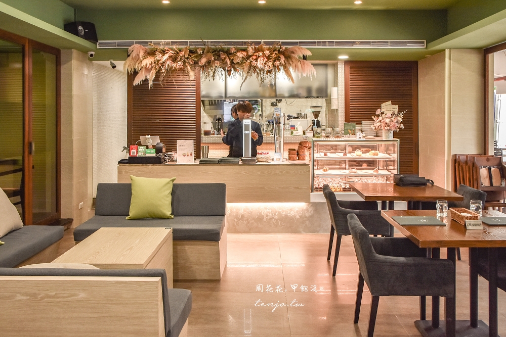 【東湖咖啡廳】EASE CAFE 隱身東湖高爾夫練習場秘境咖啡店！室內外空間寬敞可聚會包場