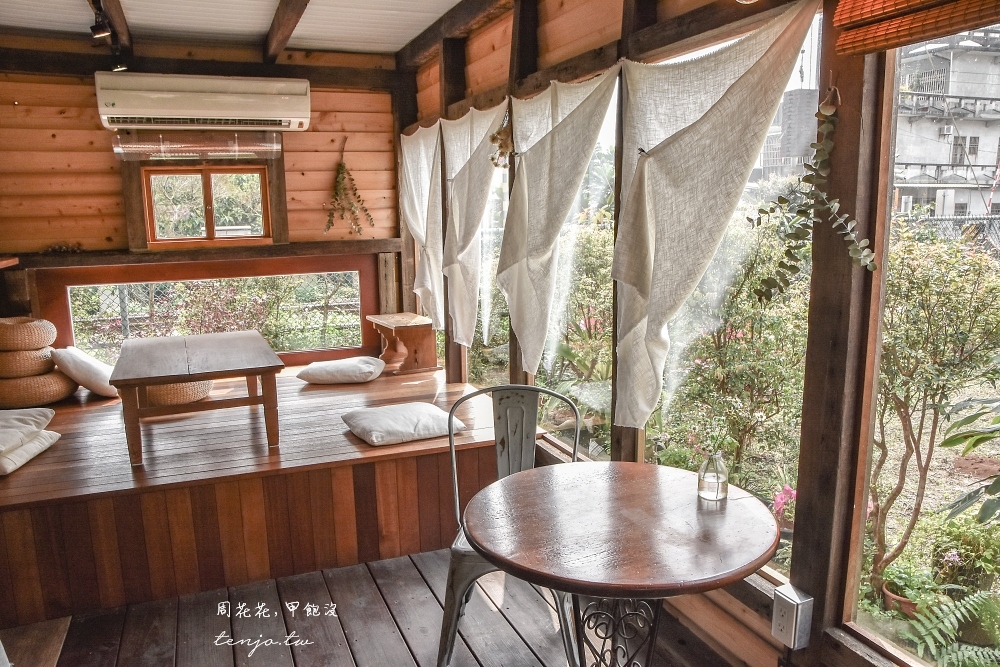 【宜蘭頭城咖啡廳】捌㡯珈琲 日系老房子改建環境非常美！緊鄰鐵軌吃甜點還會有火車經過