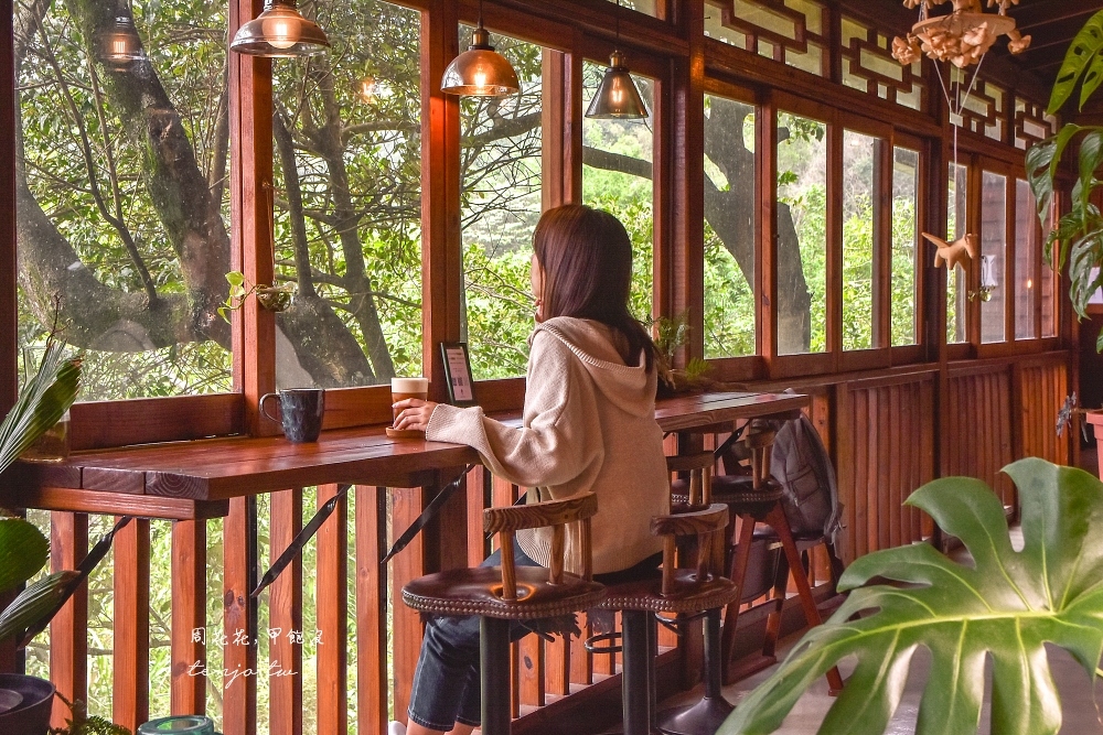 【桃園秘境咖啡】霖咖啡 lincafe’ 隱身大棟山森林小木屋咖啡廳！景觀超棒有戶外露天座位